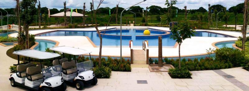 อความิรา รีสอร์ต Hotel Cavite ภายนอก รูปภาพ